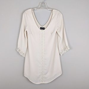 ASTR | Creme Silky Half Sleeve Blouse - H5